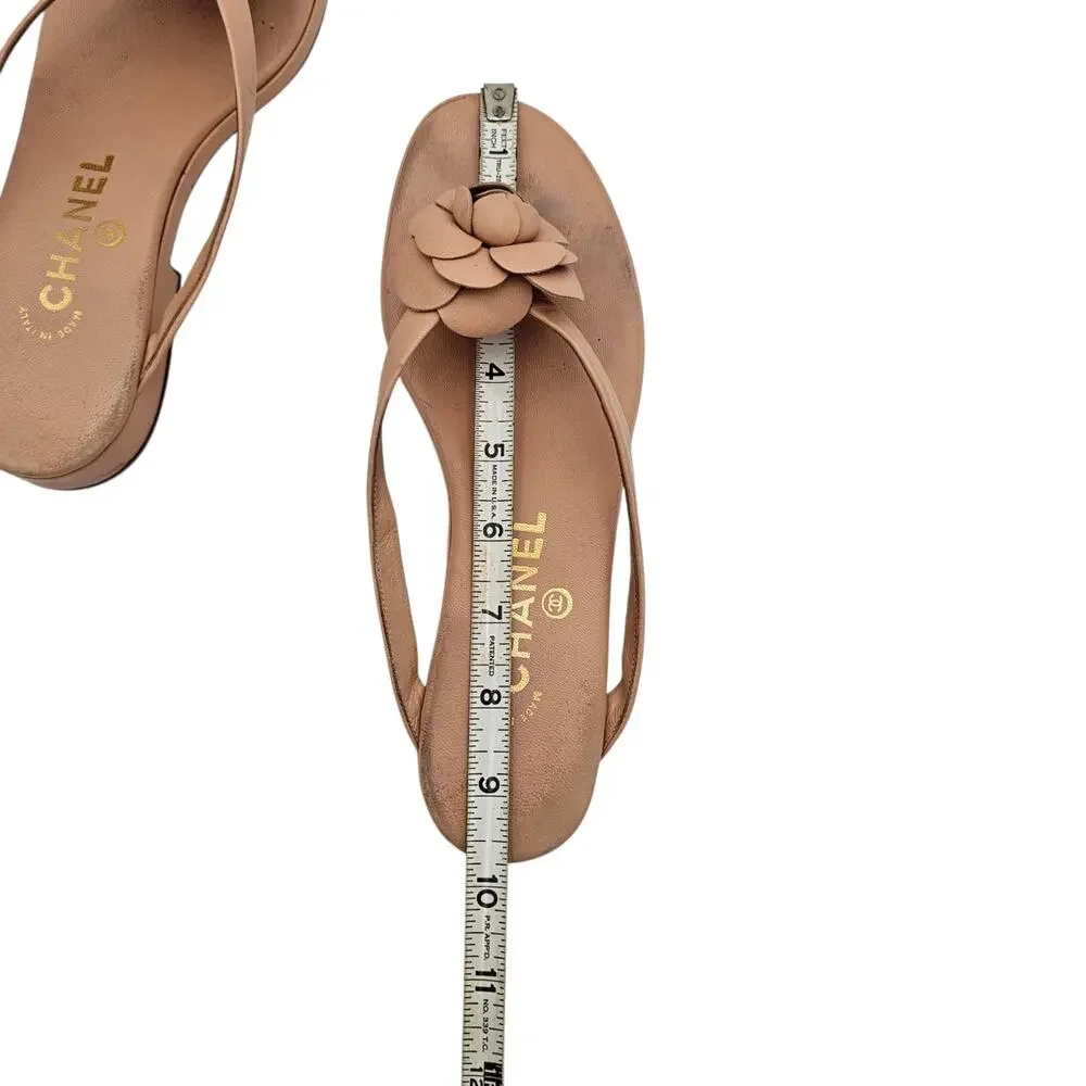 Chanel Camelia Thong Flip Flop Flat Vintage Beige Tan Leather Flower Size 8